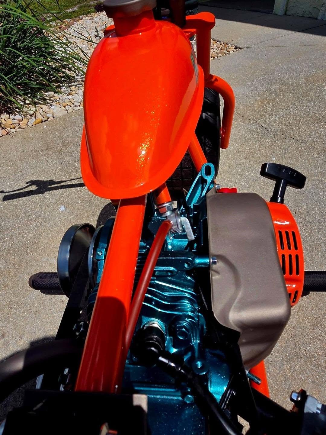 Red Ghost 212 Custom Gas Mini Trike Red Ghost 212 Custom Gas Mini Trike