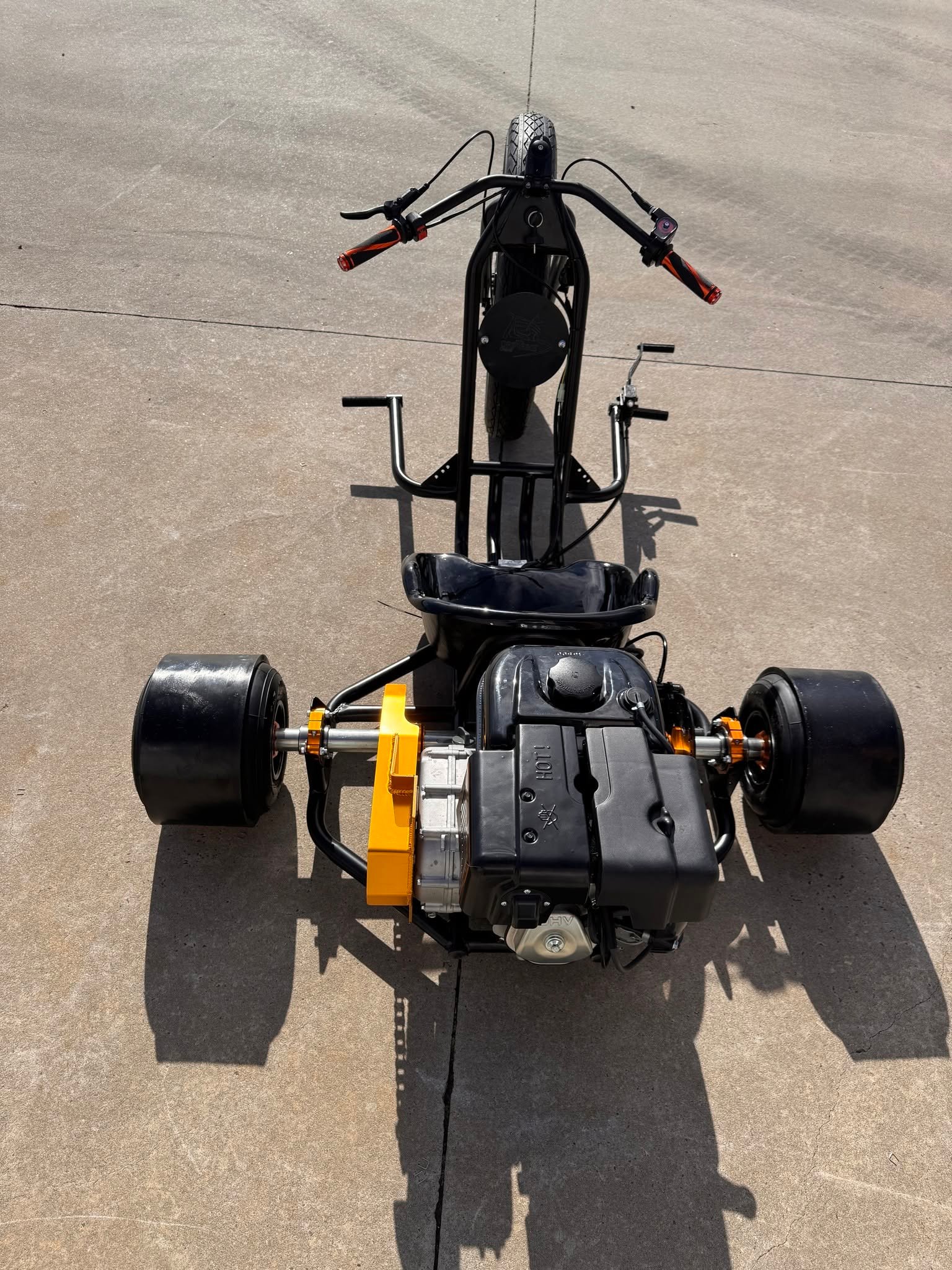 FAT BOY DT4 270cc 9HP Gas-Powered Drift Trike FAT BOY DT4 270cc 9HP Gas-Powered Drift Trike
